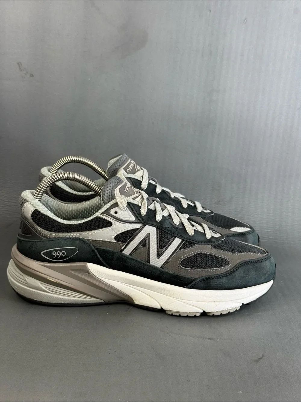 New Balance Made in USA 990v6 sneaker shoes womens size 8.5 (Y6.5)